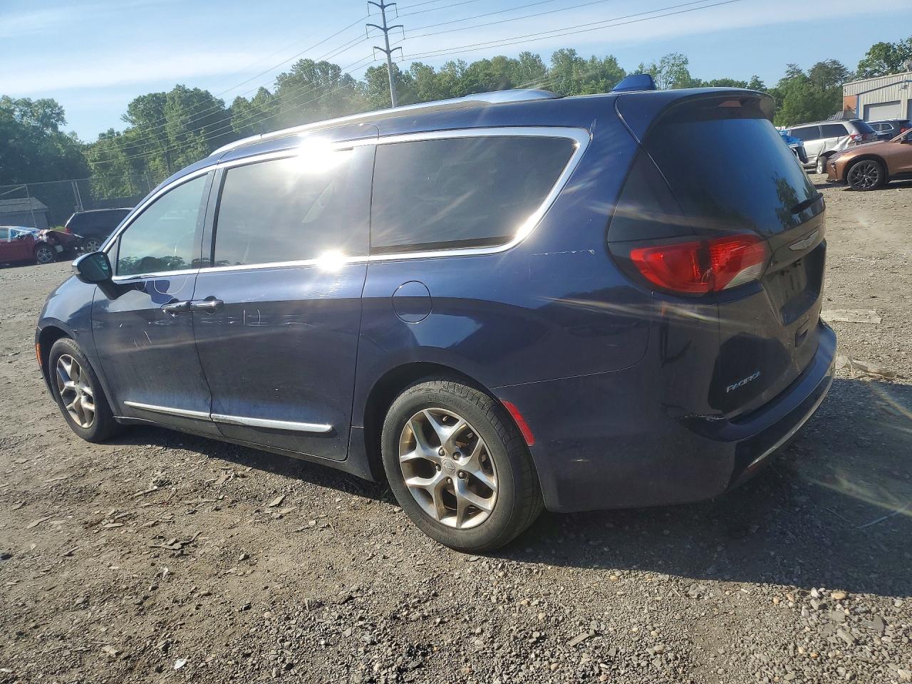 Chrysler Pacifica Limited