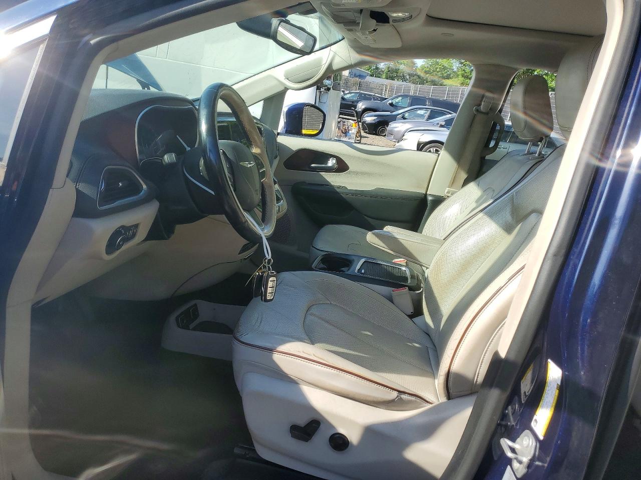 Chrysler Pacifica Limited