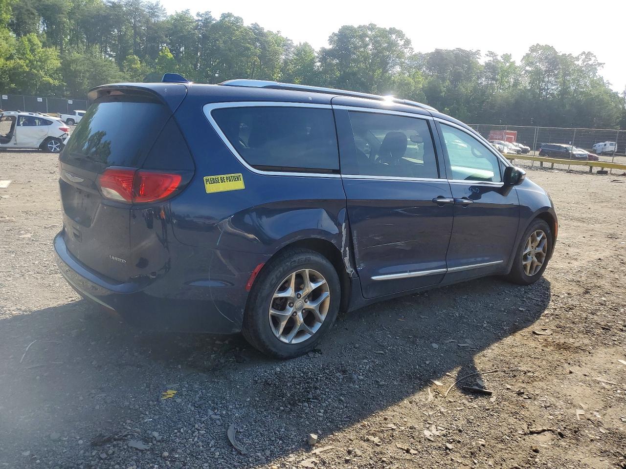 Chrysler Pacifica Limited