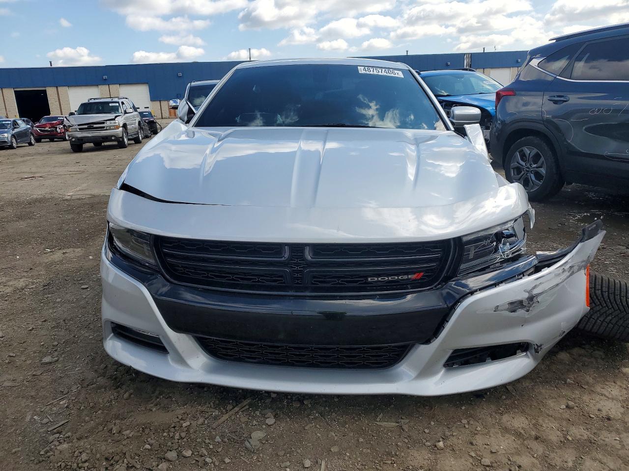 Dodge Charger Sxt
