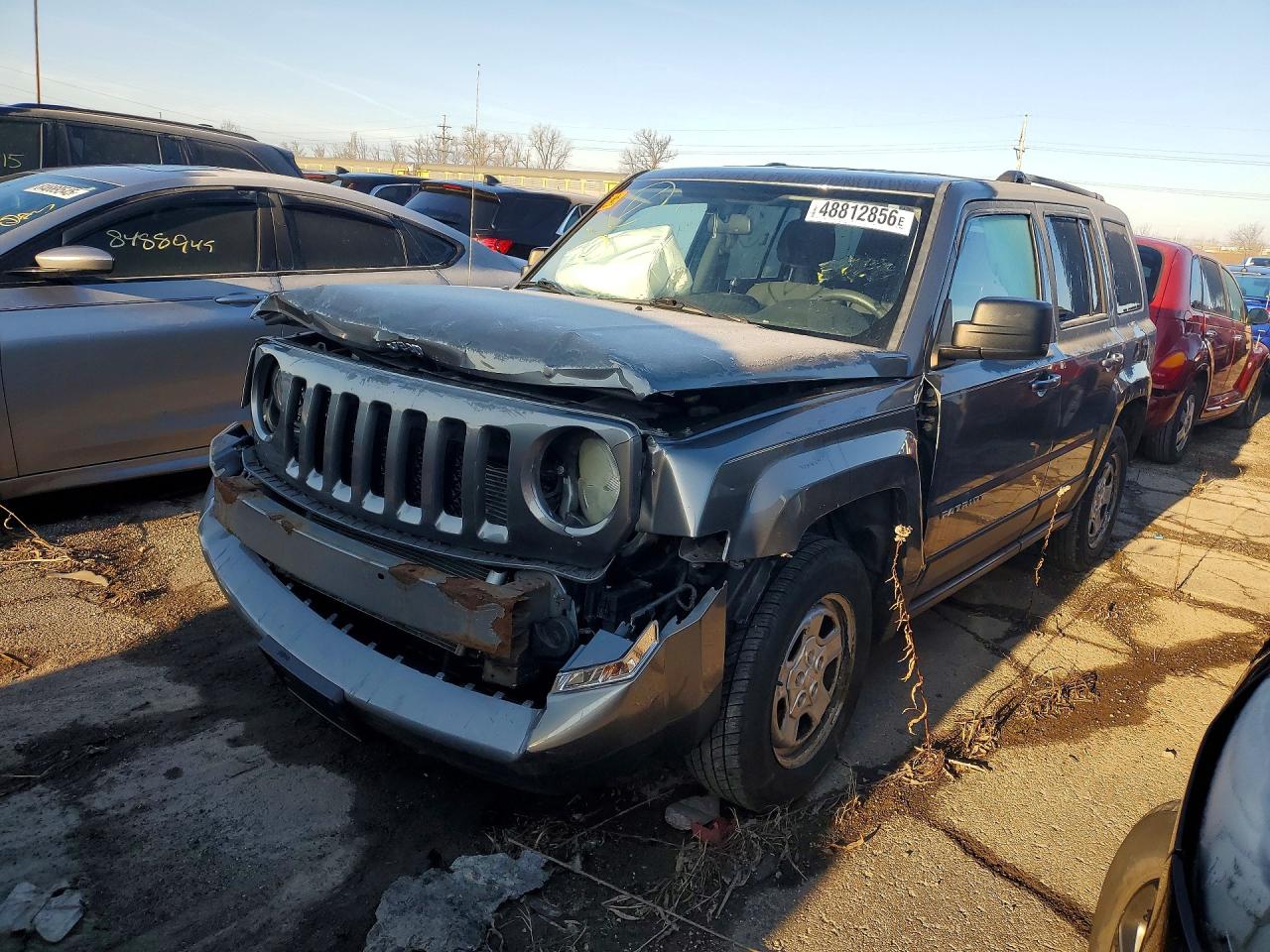 Salvage Jeep Patriot Image