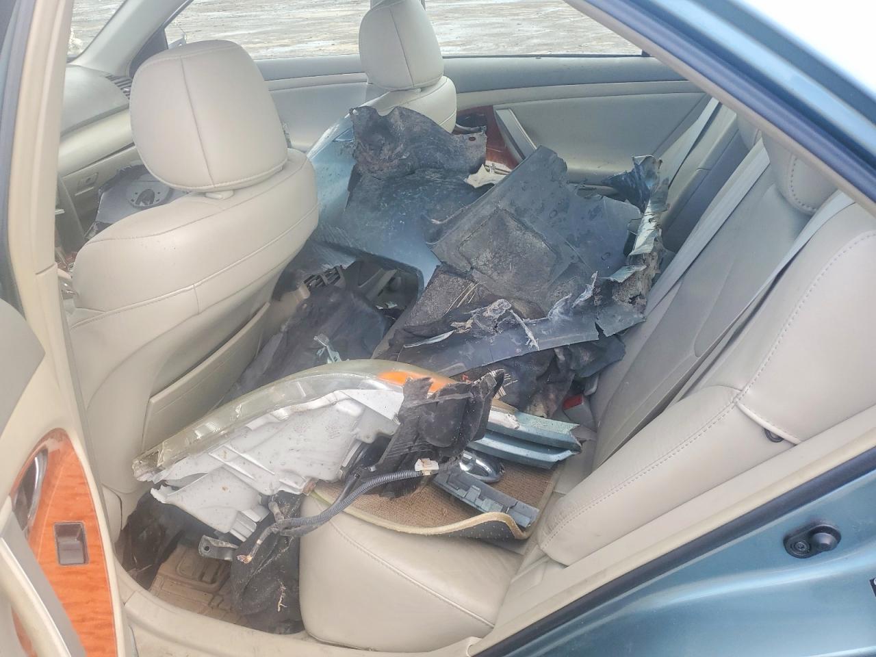 Toyota Camry Xle V6