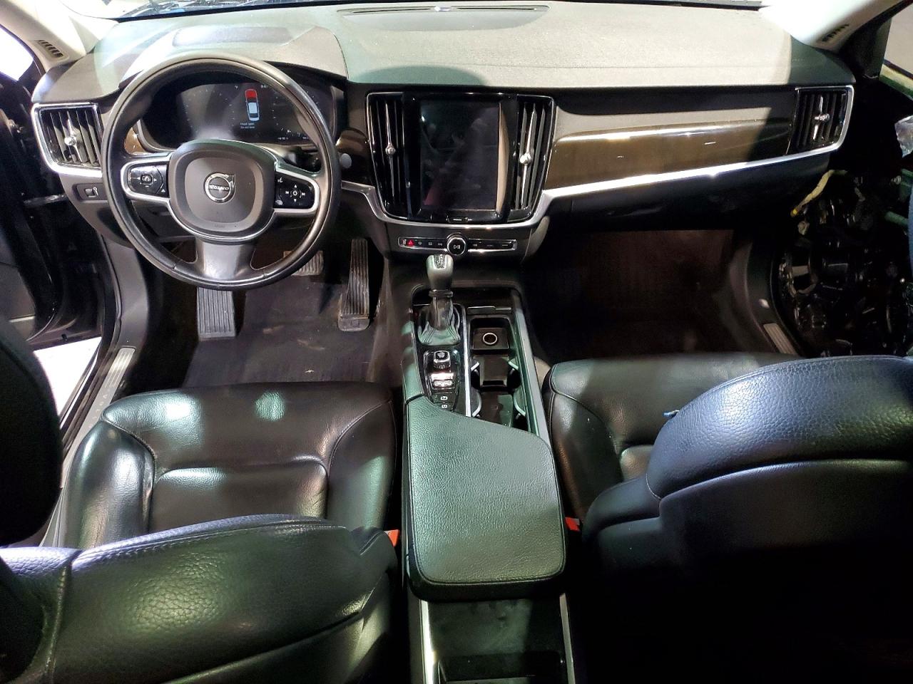 Volvo S90 T5 Momentum