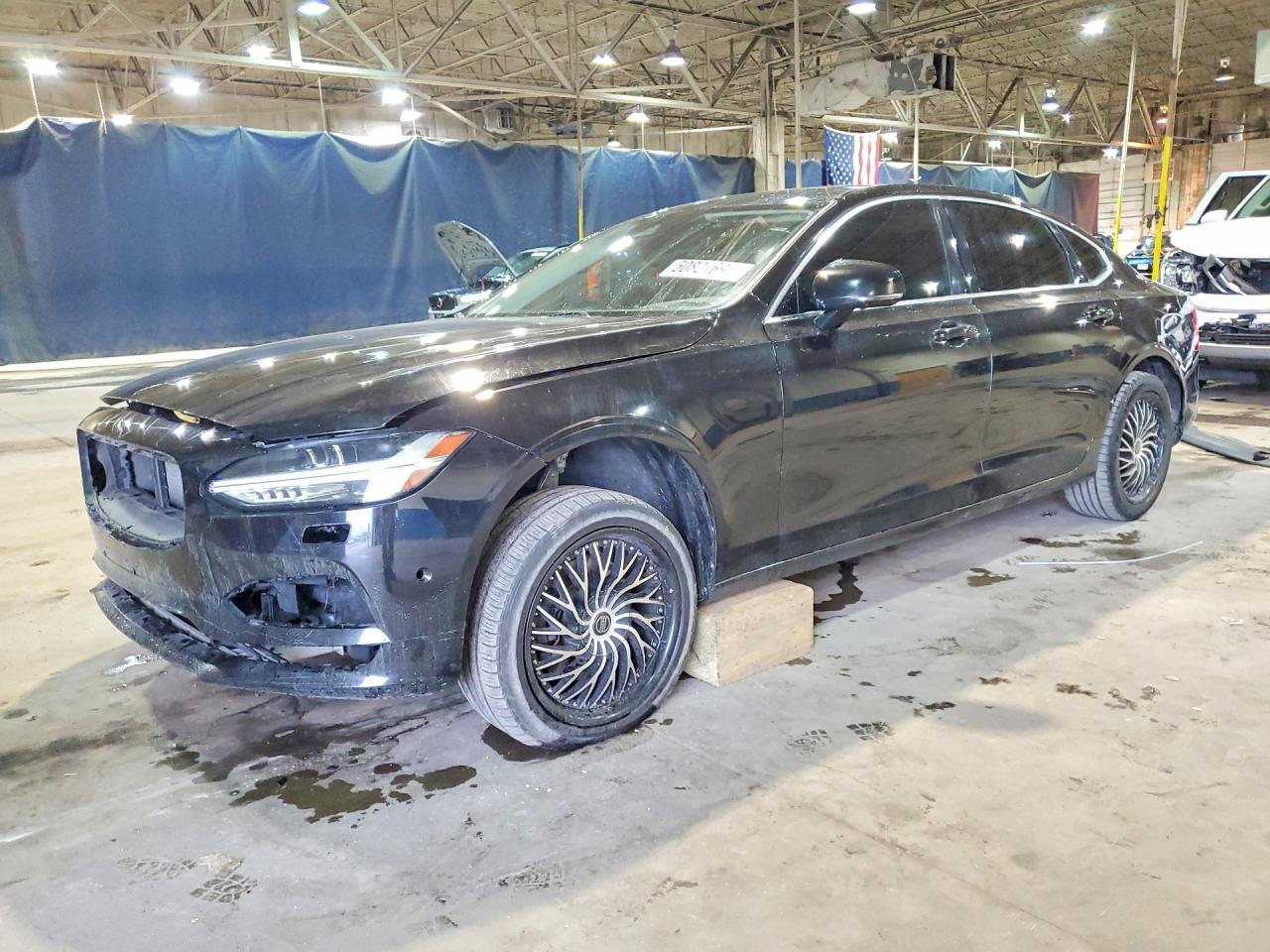 Salvage Volvo S90 Image