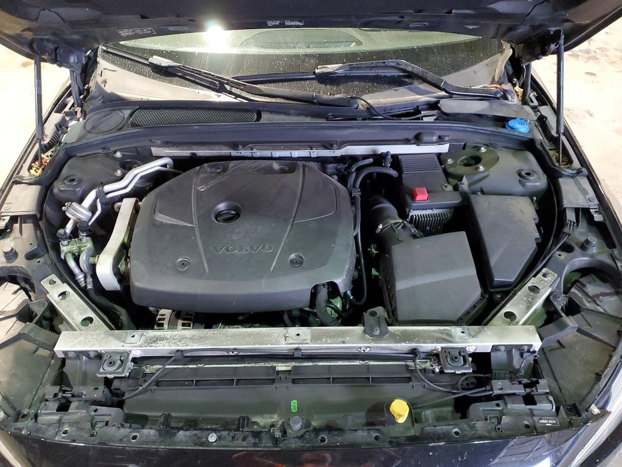 Volvo S90 T5 Momentum