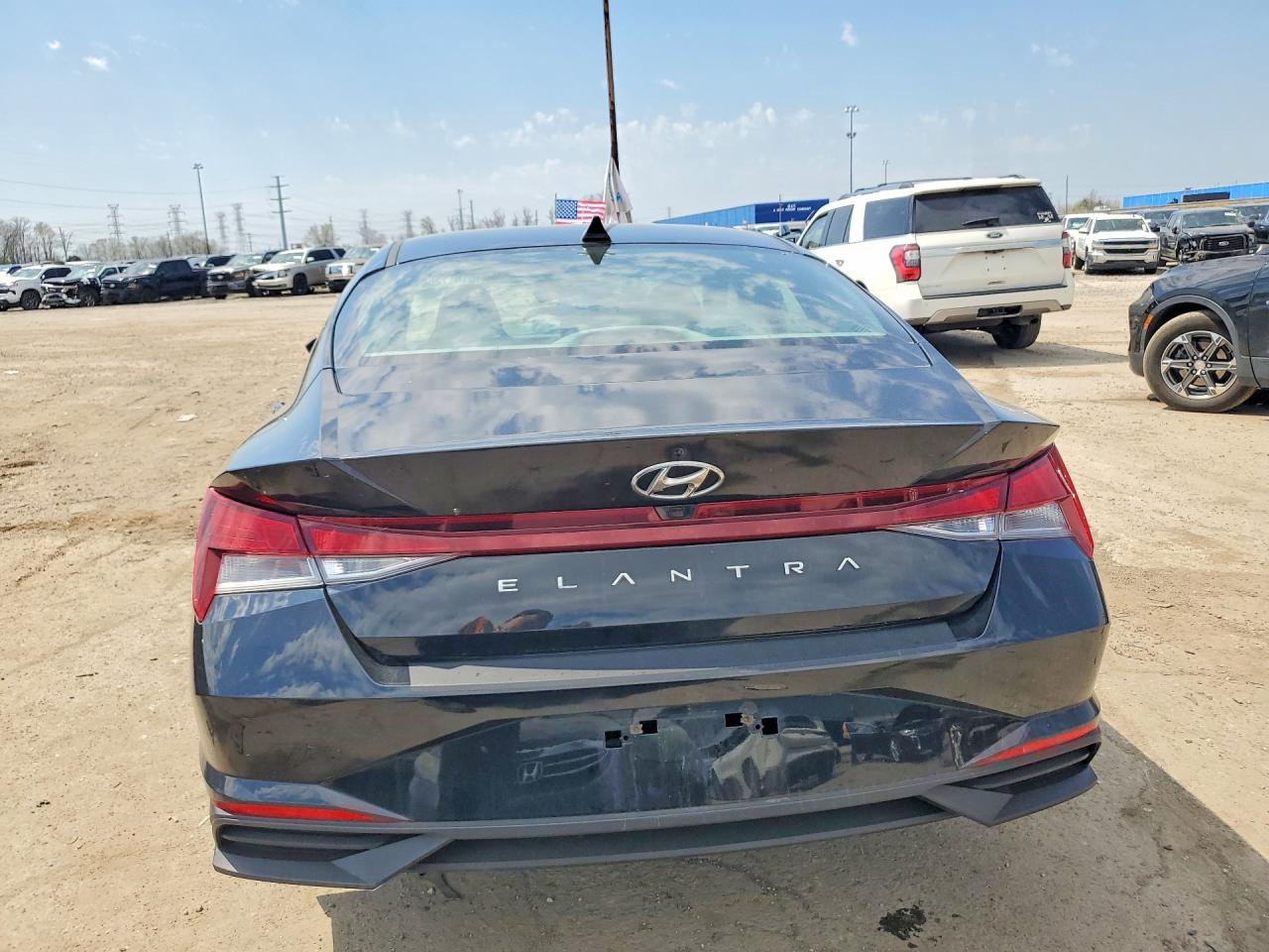 Hyundai ELANTRA Sel