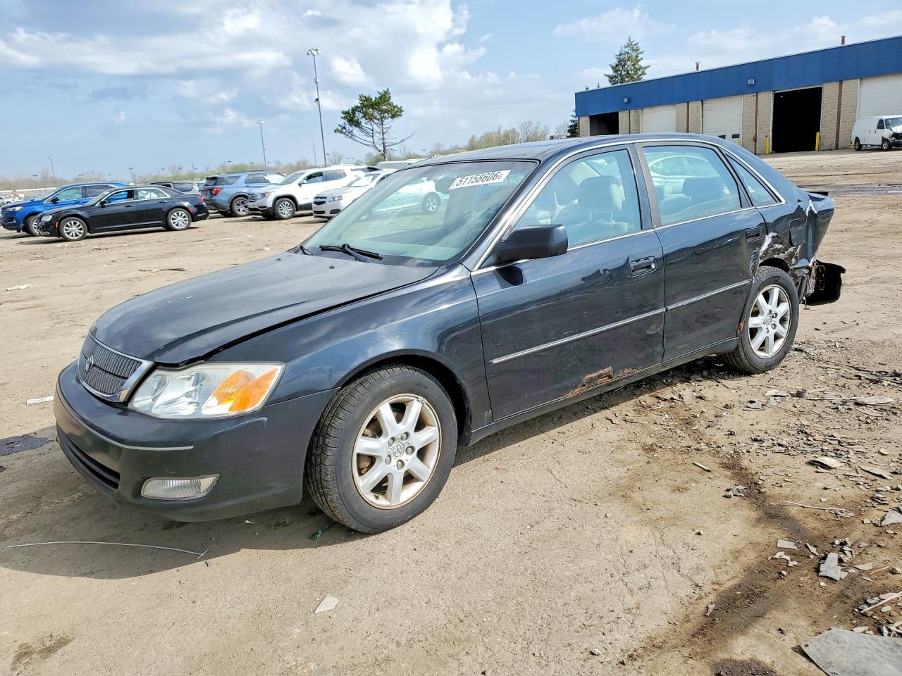 Salvage Toyota Avalon Image