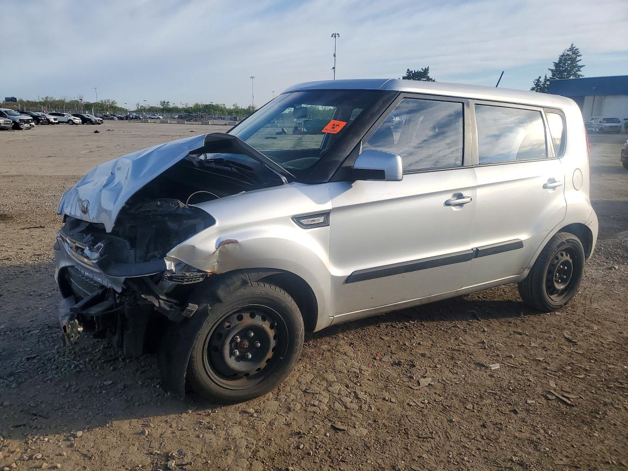 Salvage Kia Soul Image