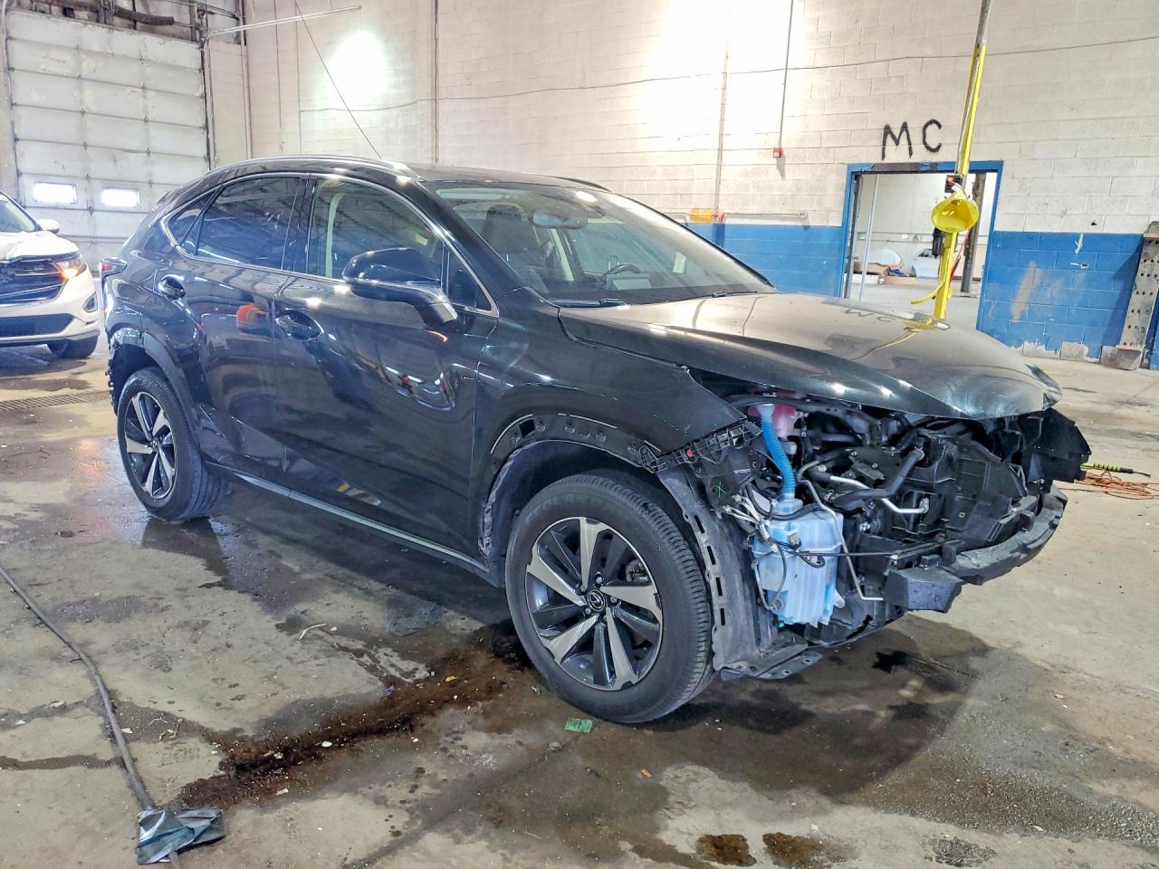 Lexus NX Base