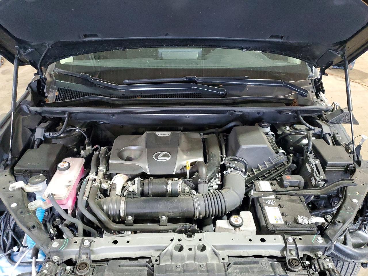 Lexus NX Base