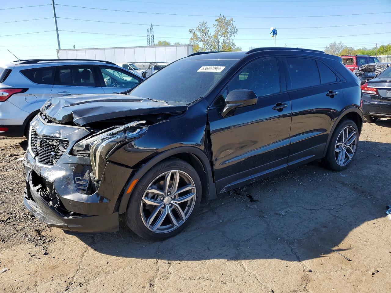 Salvage Cadillac XT4 Image