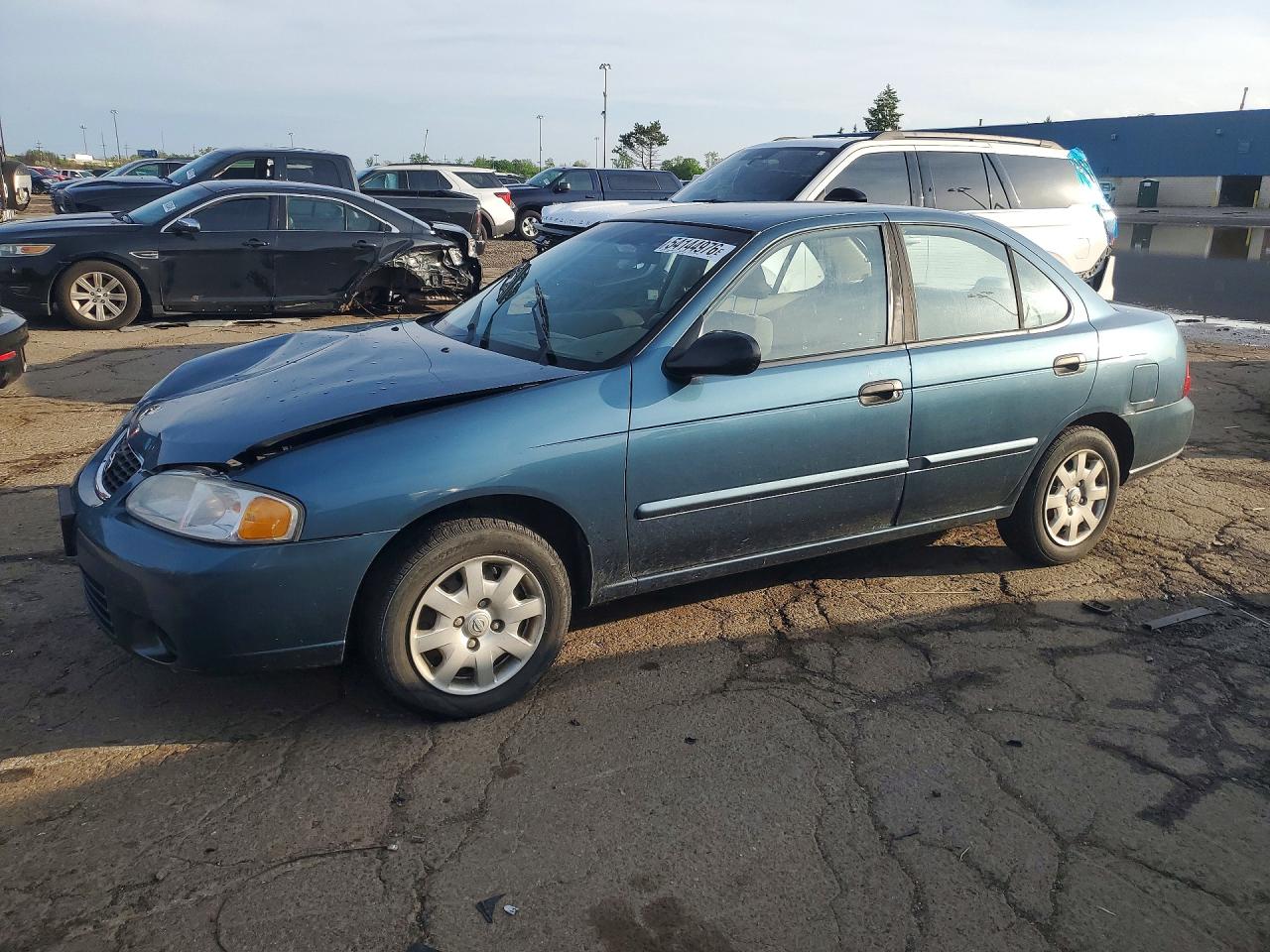 Salvage Nissan Sentra Image