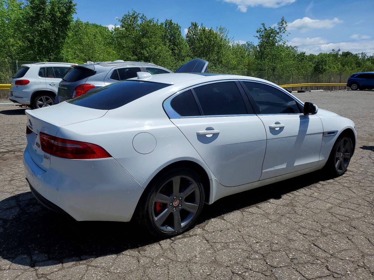 Jaguar XE Prestige