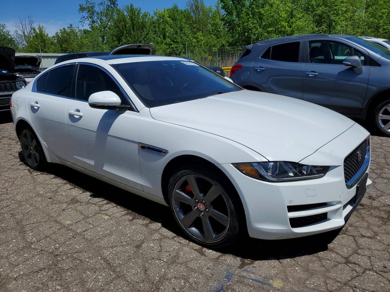 Jaguar XE Prestige