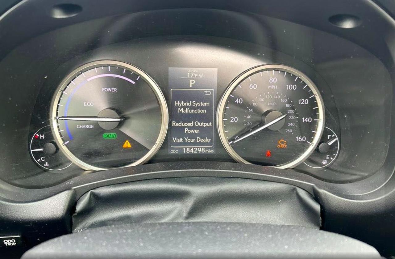 Lexus NX 300h