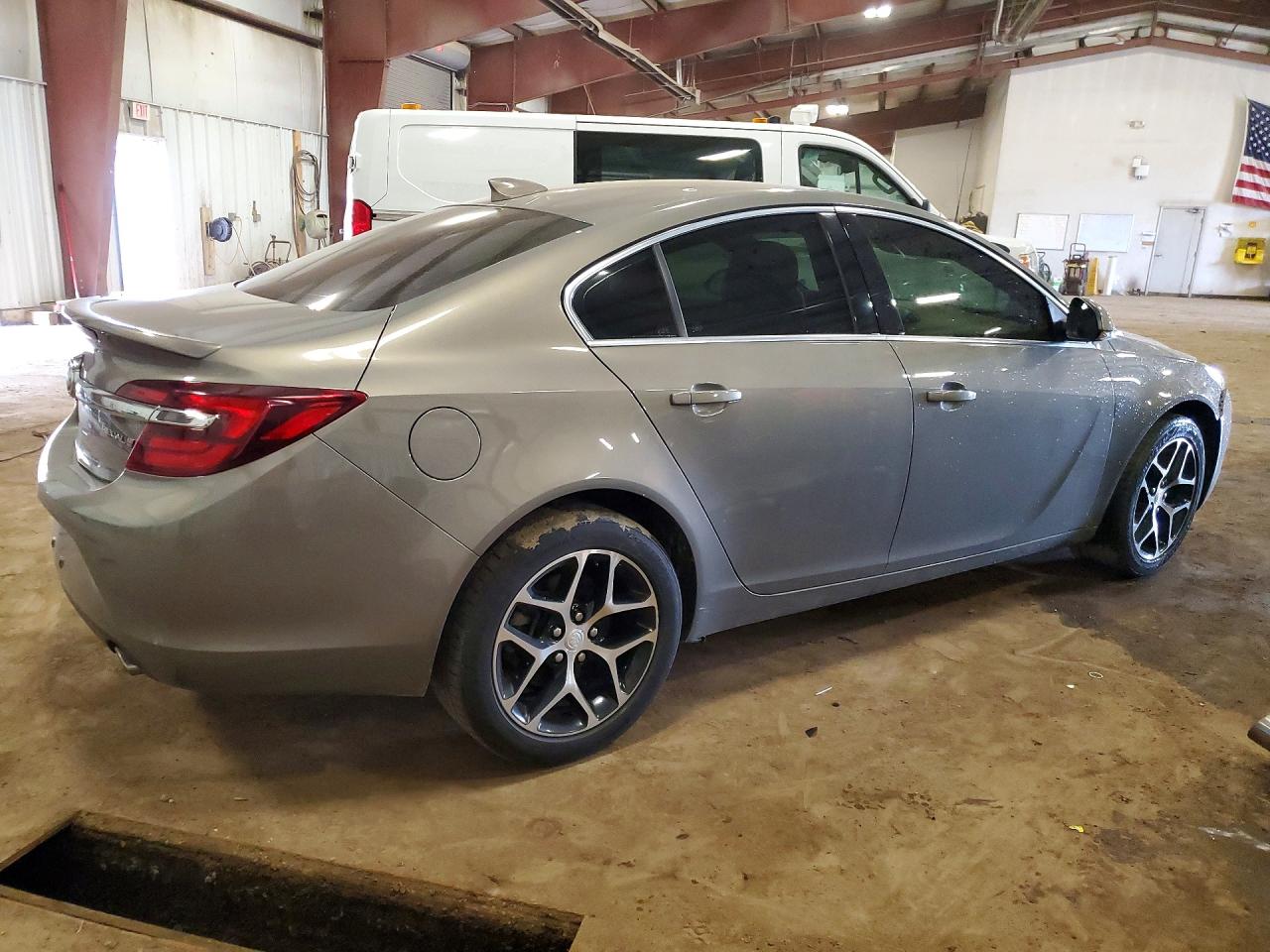 Buick Regal Sport Touring