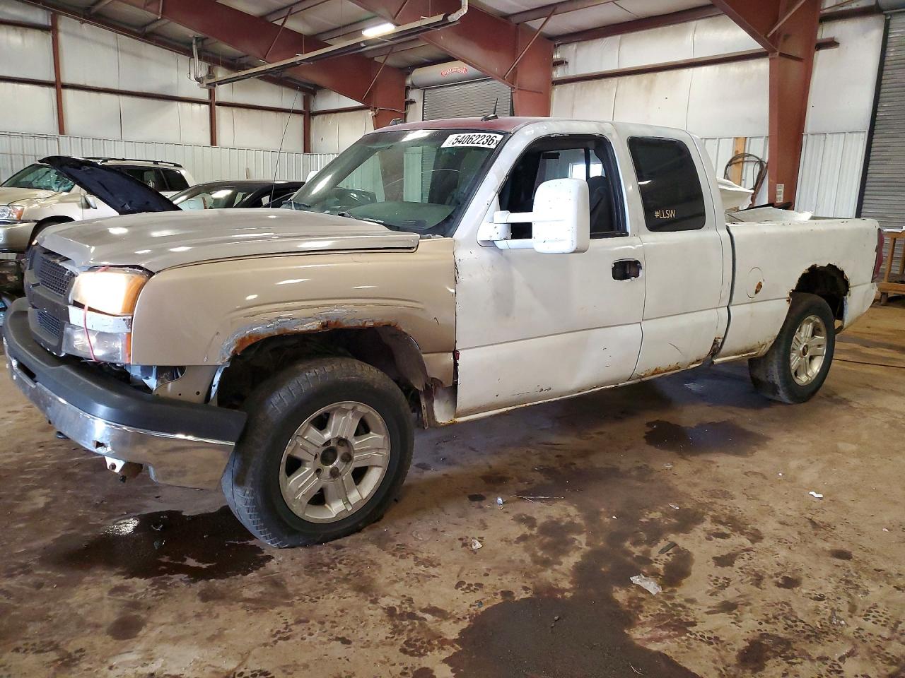 Salvage Chevrolet Silverado Image