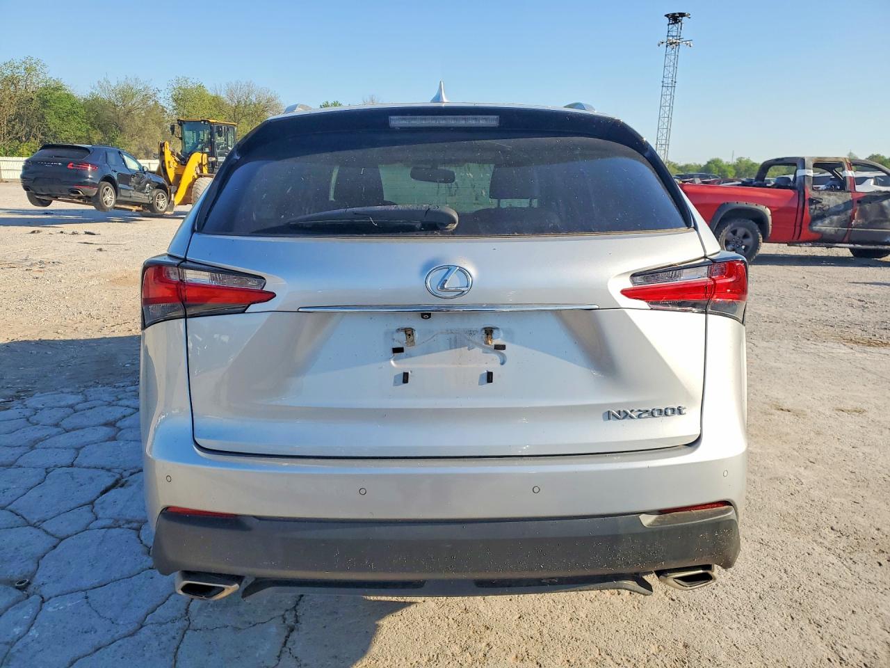 Lexus NX Base