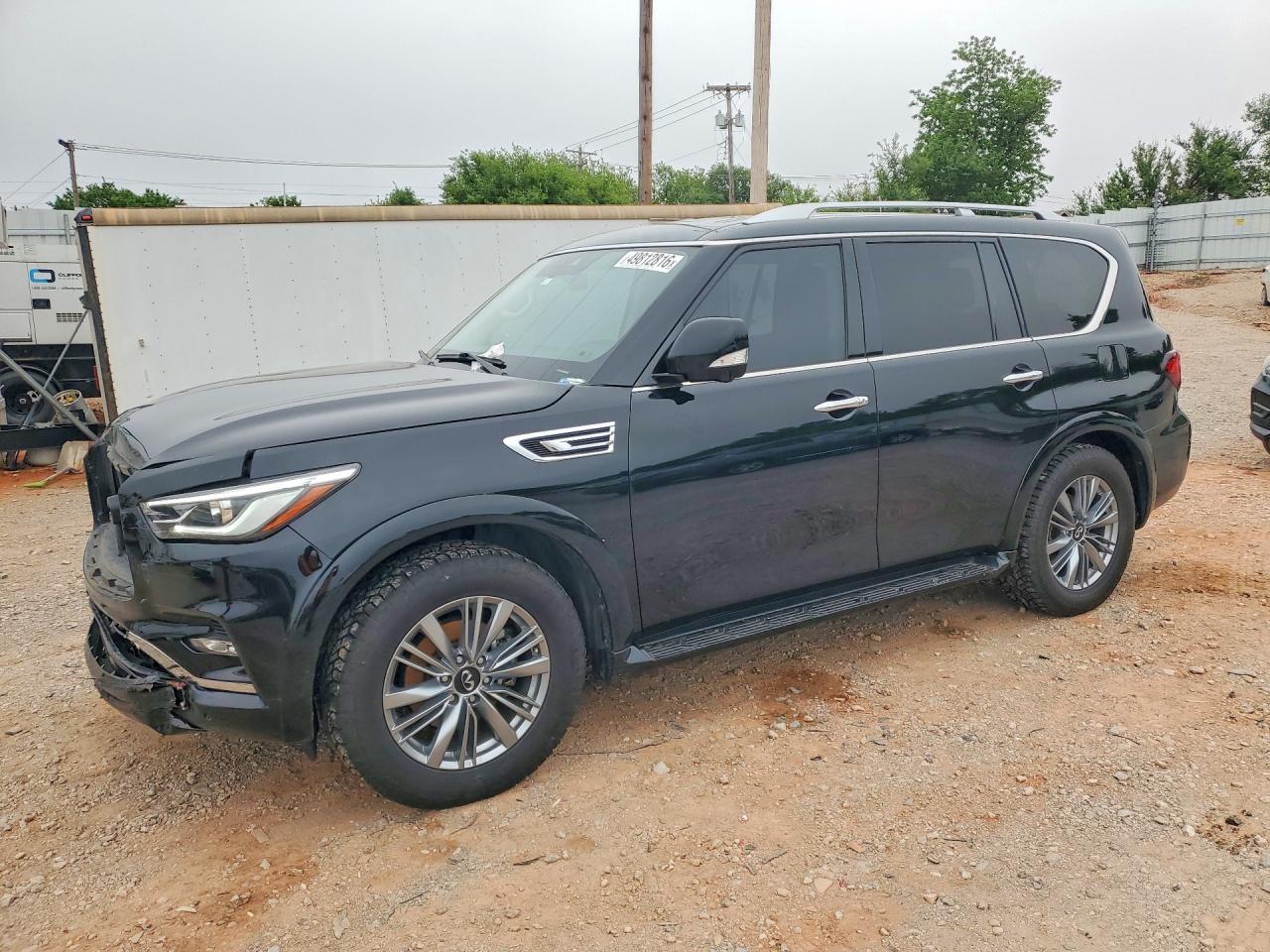 Salvage INFINITI Qx Image