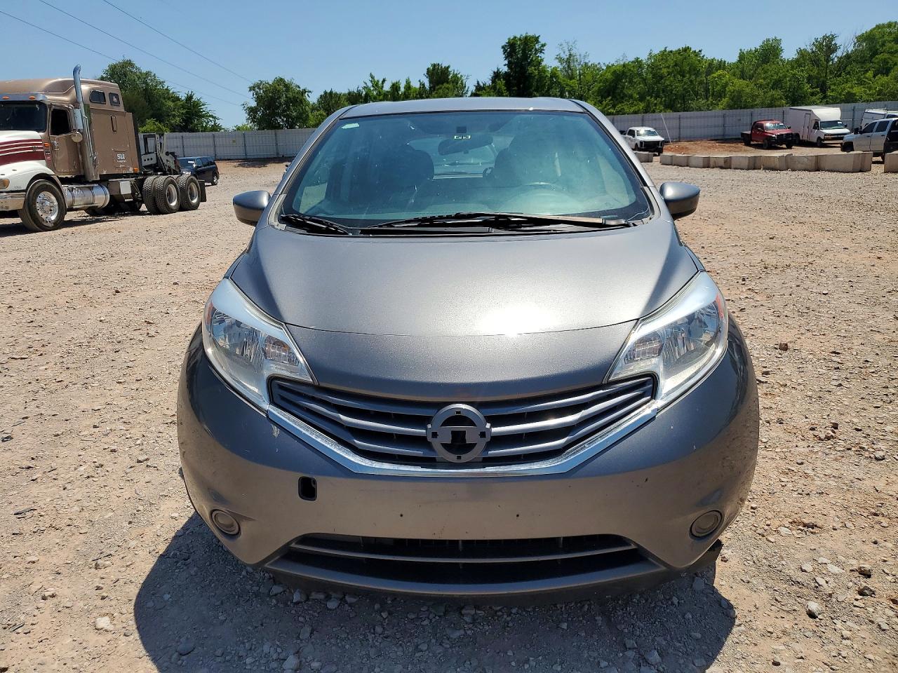 Nissan Versa Sv