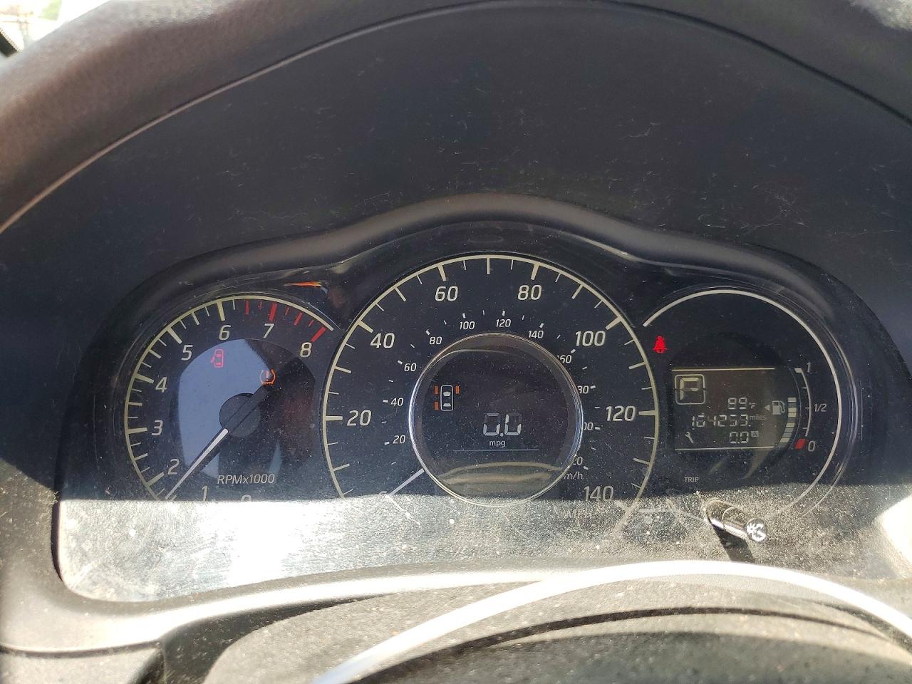 Nissan Versa Sv