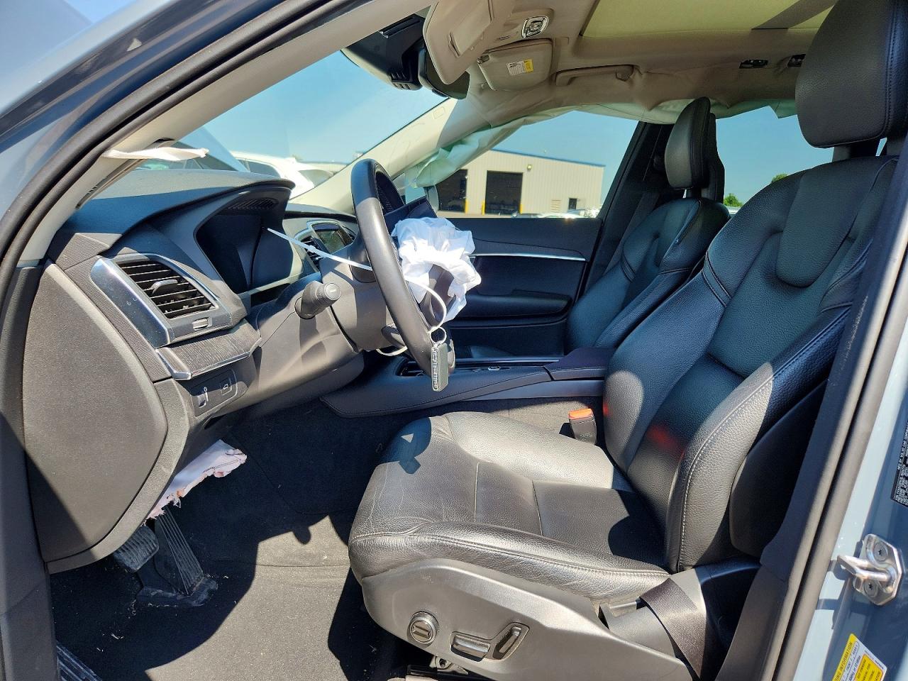 Volvo XC90 T6 Momentum