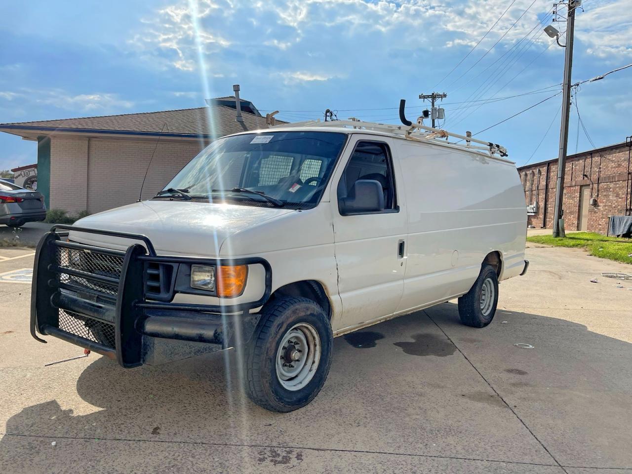 Ford Econoline E350 Super Duty Van