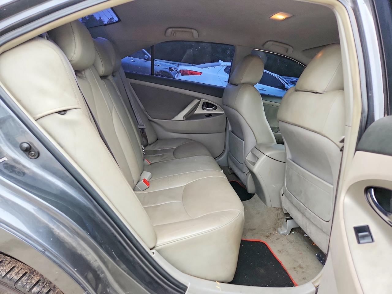 Toyota Camry Se V6