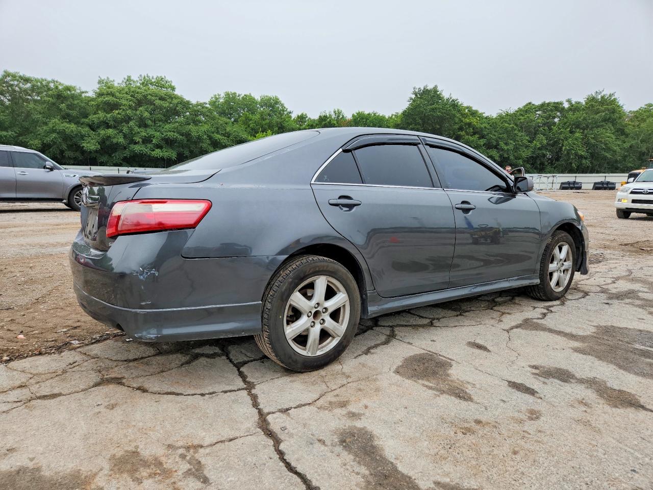 Toyota Camry Se V6