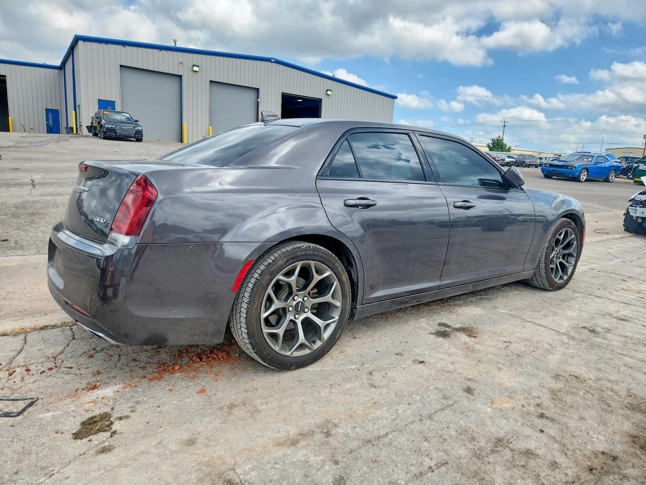 Chrysler 300 S