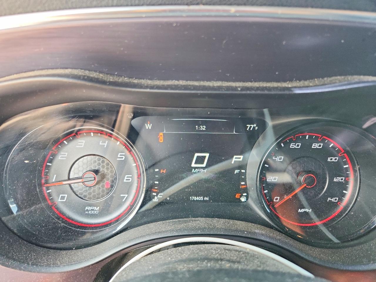 Dodge Charger Sxt