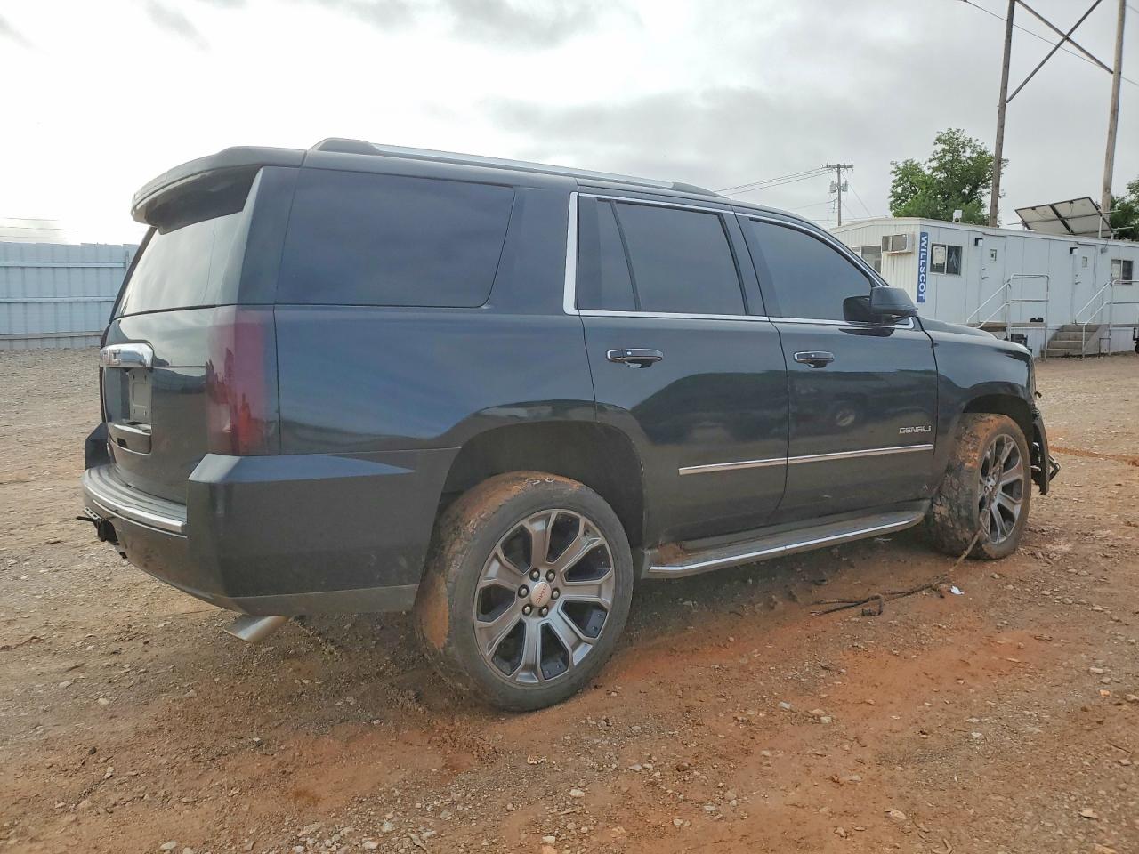 GMC Yukon Denali