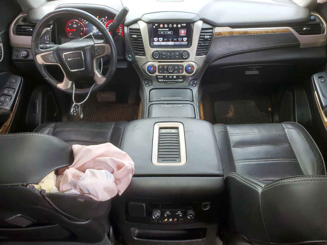 GMC Yukon Denali