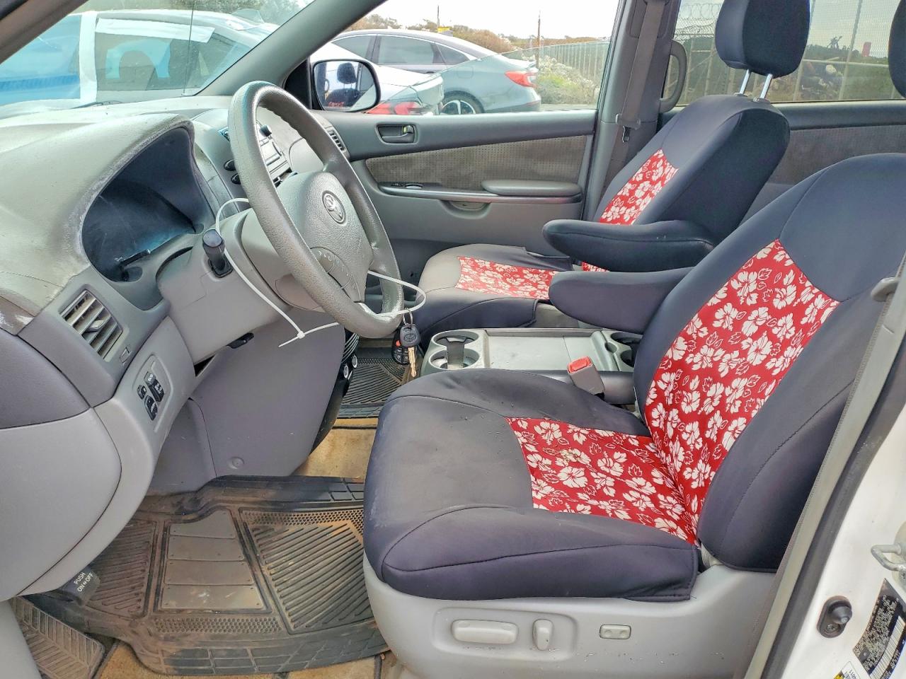 Toyota Sienna Le 7-passenger