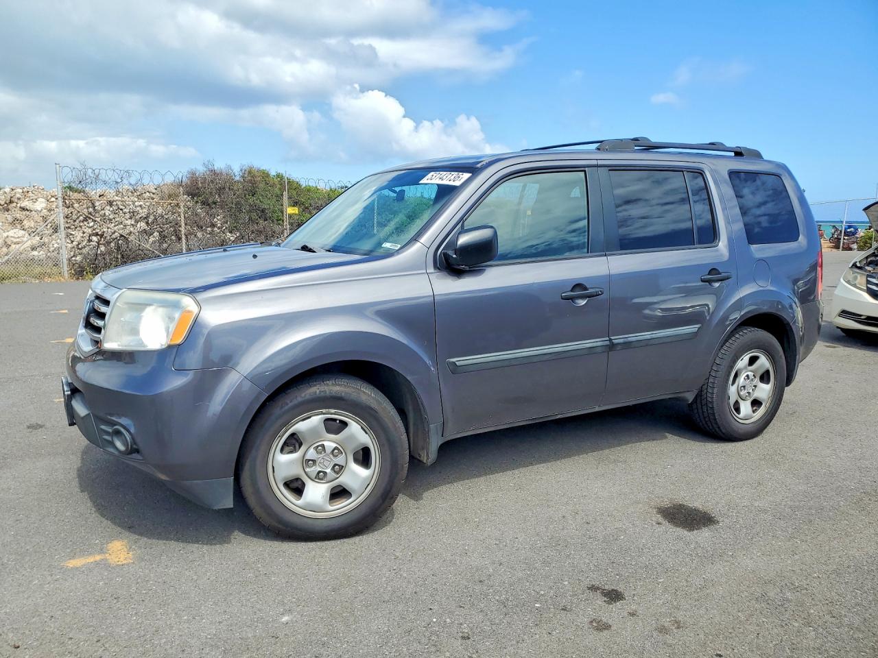 Salvage Honda Pilot Image