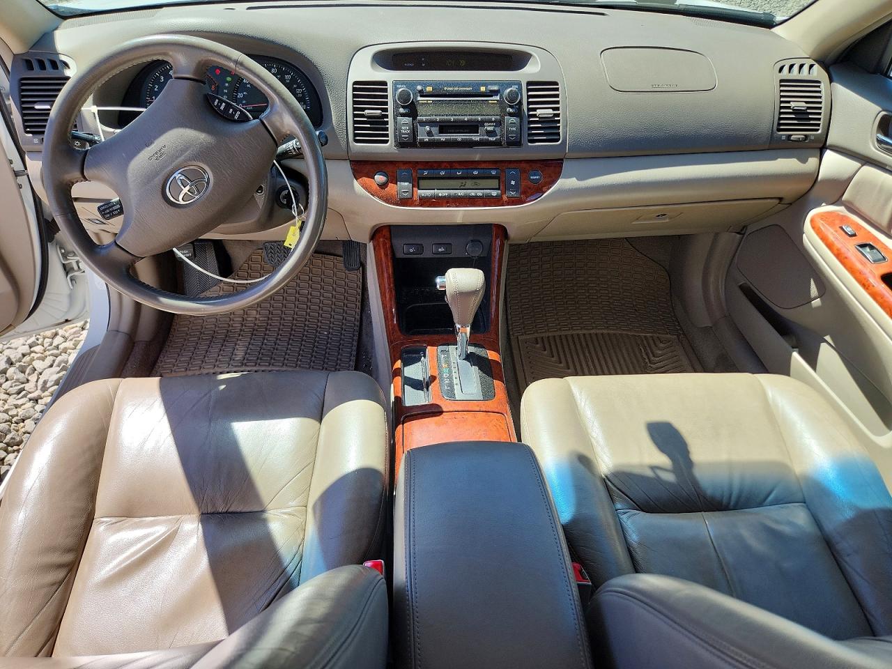 Toyota Camry Xle V6