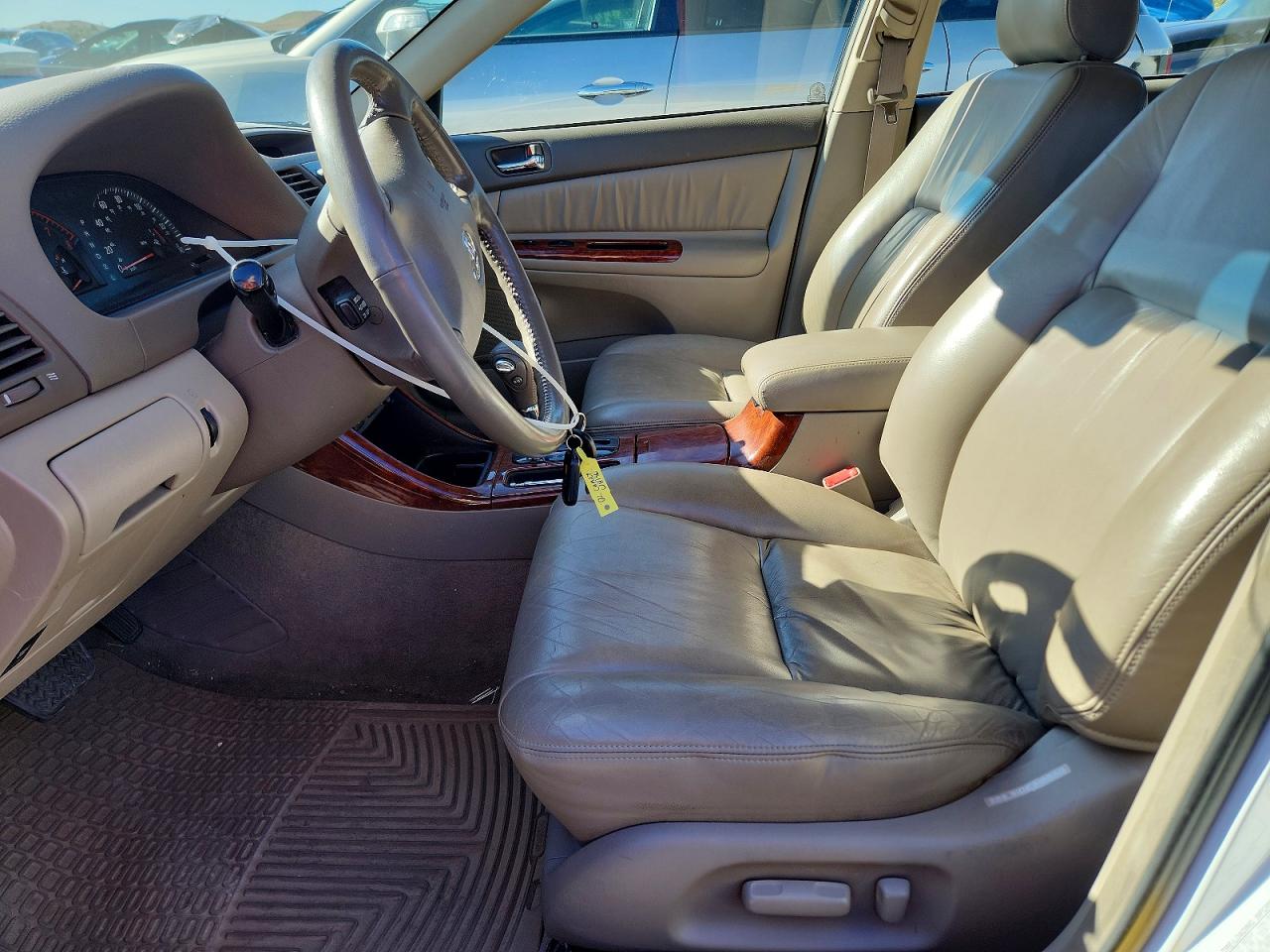 Toyota Camry Xle V6