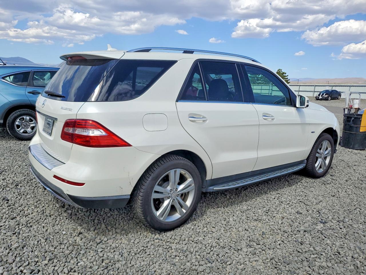 Mercedes-Benz M-Class 350 Bluetec