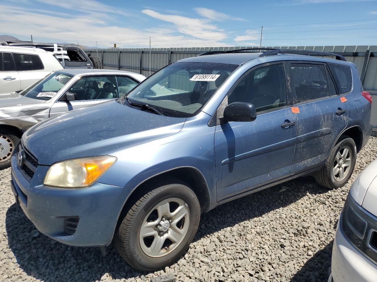 Salvage Toyota RAV4 Image