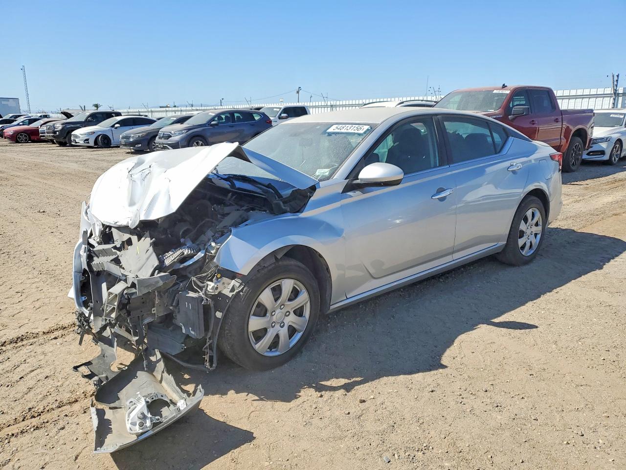 Salvage Nissan Altima Image