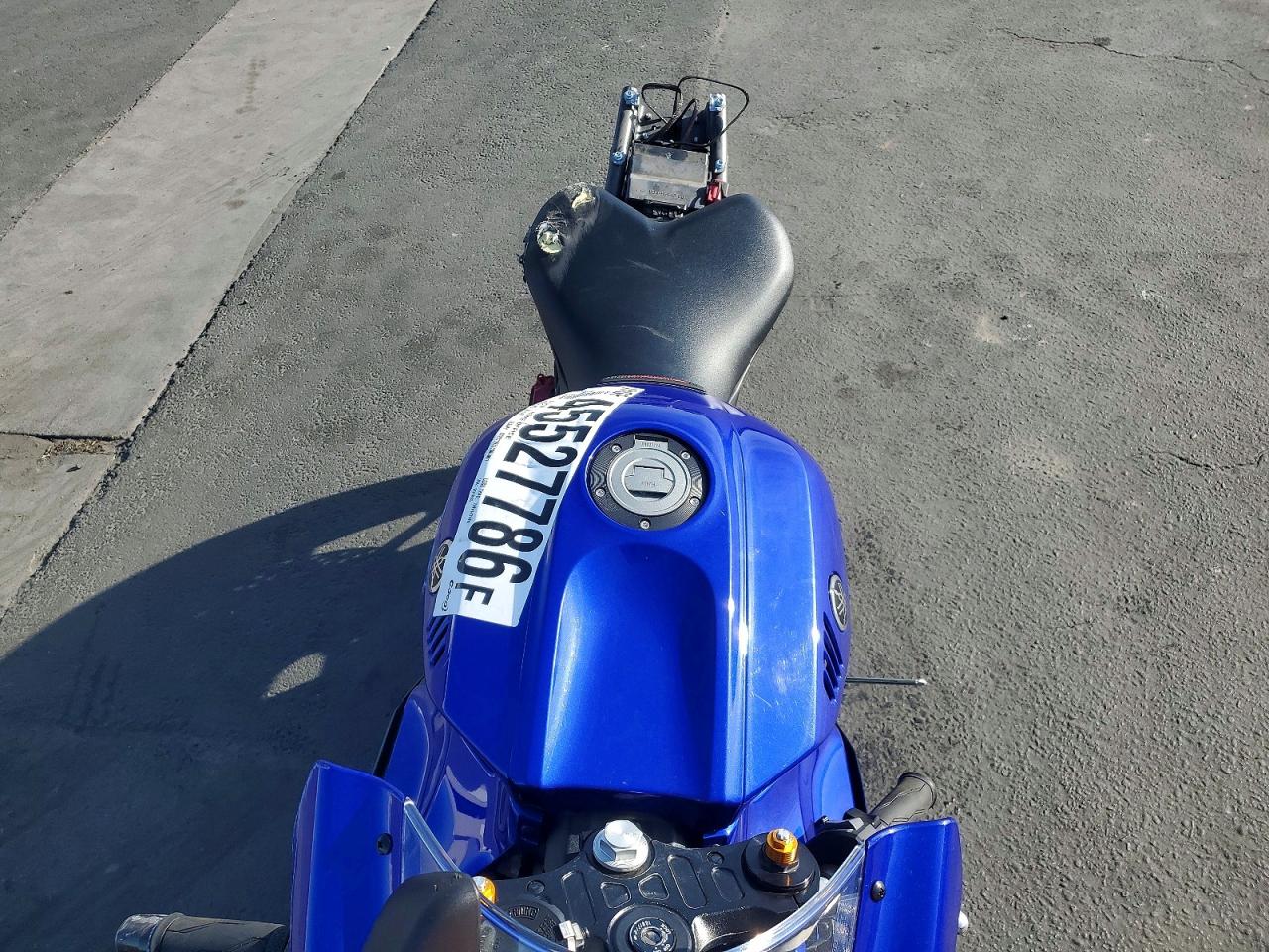 Yamaha Yzfr7