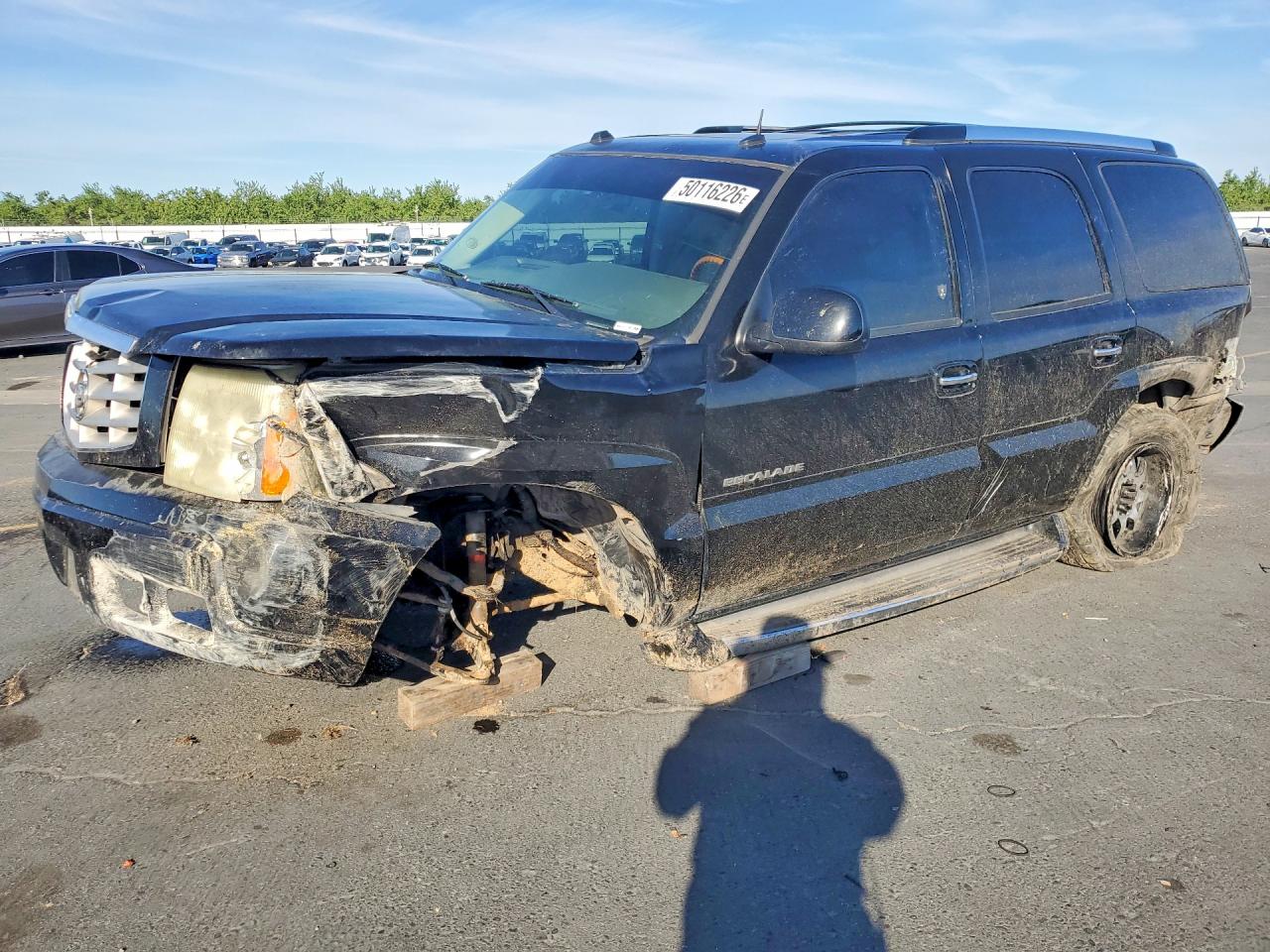 Salvage Cadillac Escalade Image