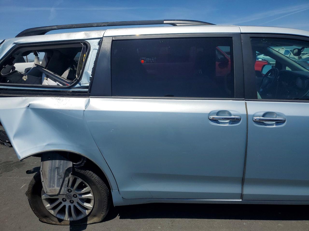 Toyota Sienna Xle 8-passenger