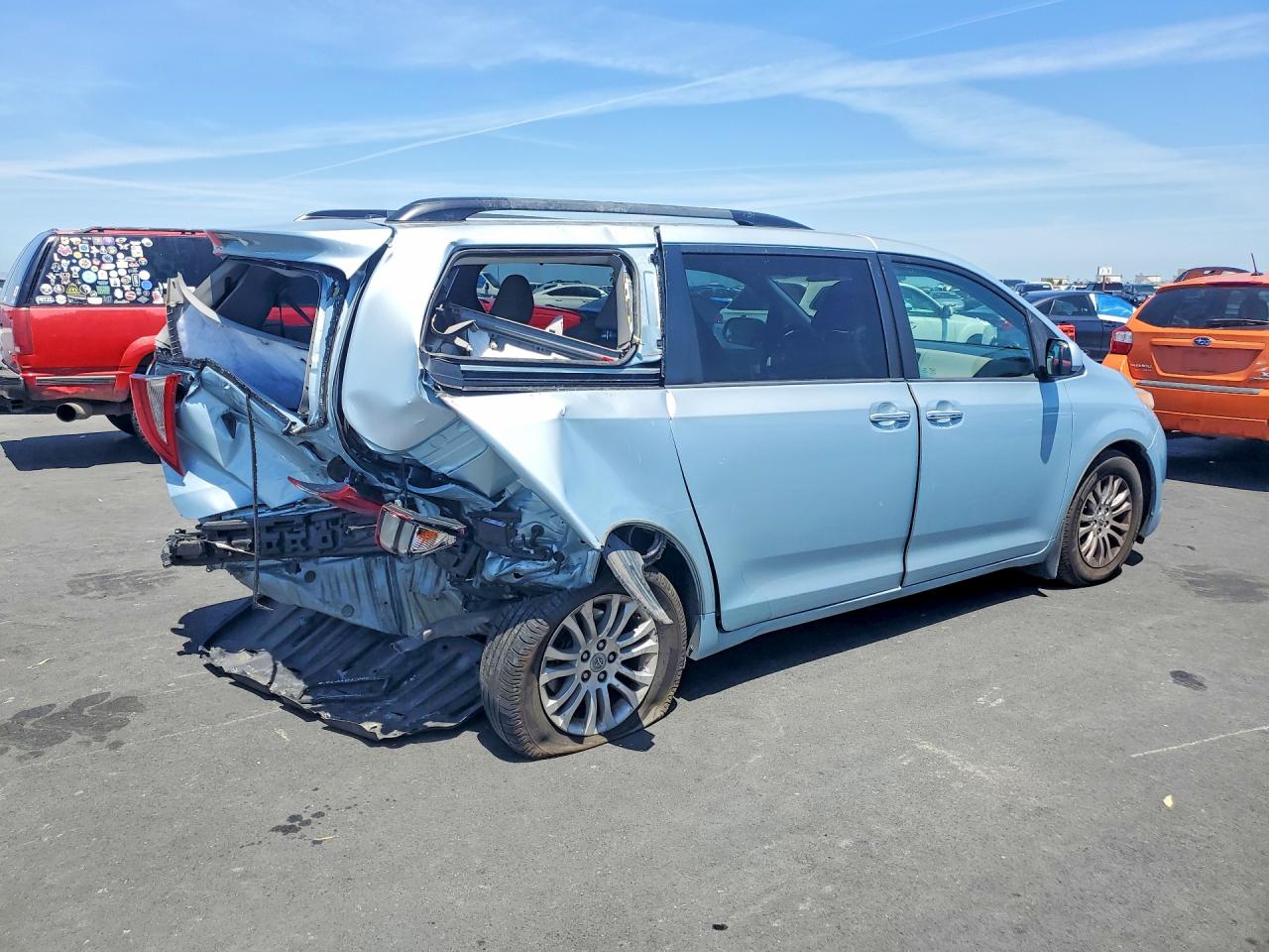 Toyota Sienna Xle 8-passenger