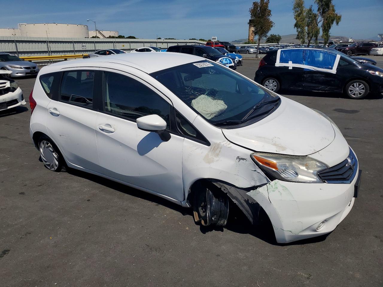 Nissan Versa Sv