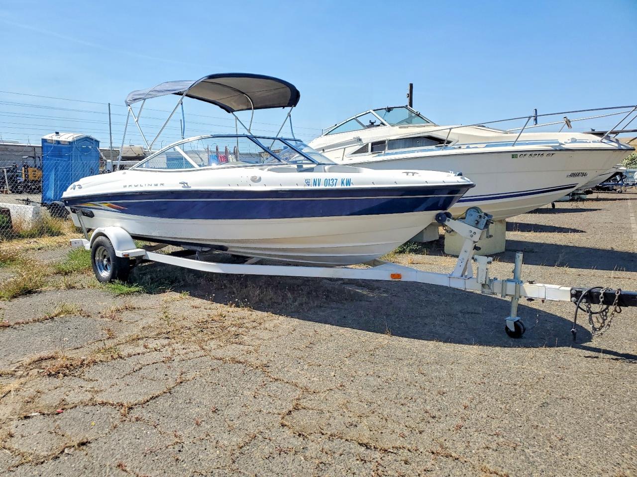 Bayliner Boat 205