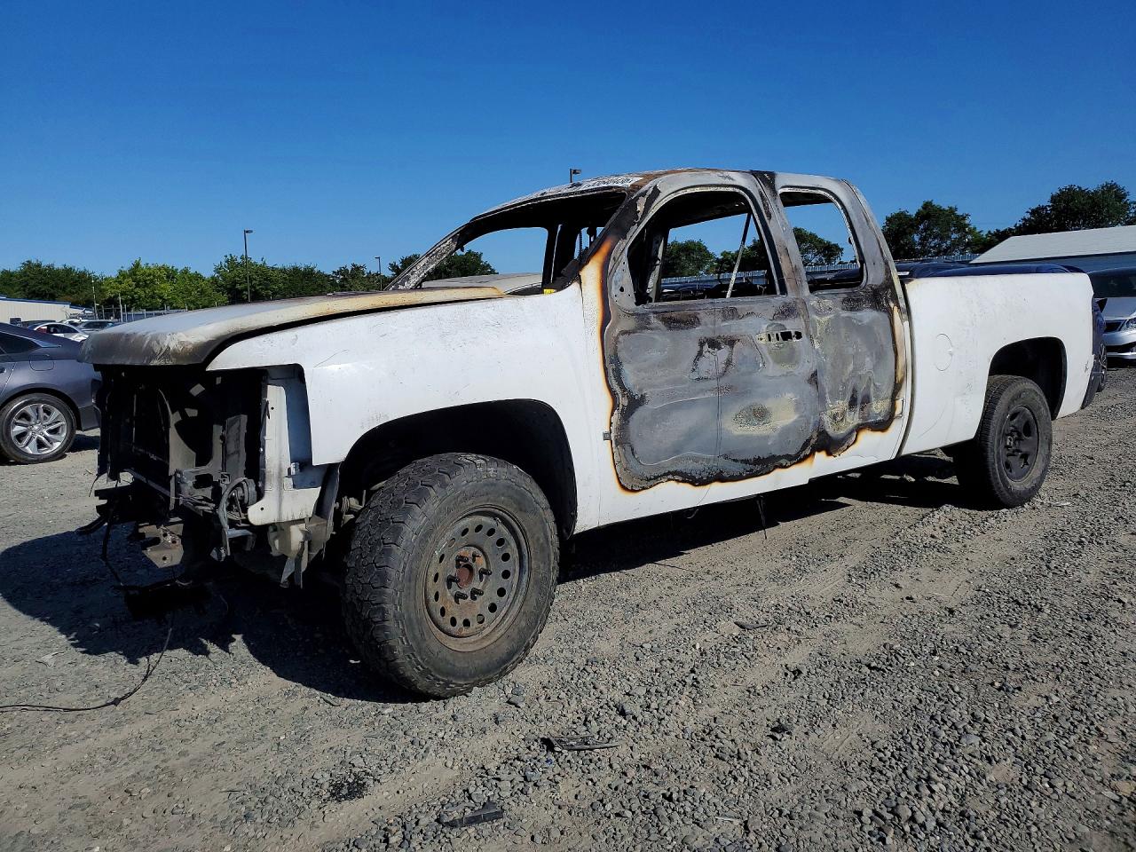 Salvage Chevrolet Silverado Image