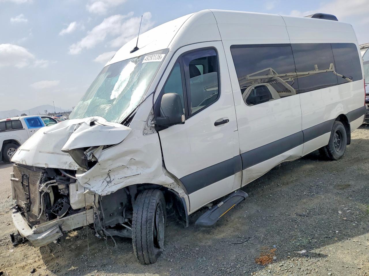 Salvage Mercedes-Benz Sprinter 9 Image