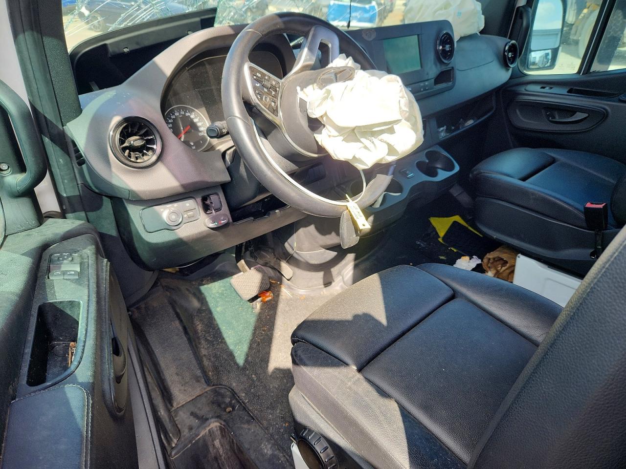 Mercedes-Benz Sprinter 9 907 (vs30)