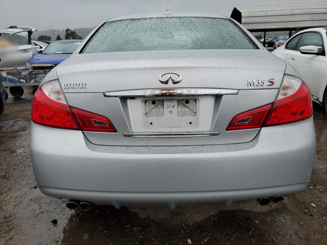 INFINITI M35 Base